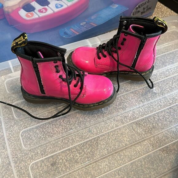 1460 Patent Leather Lace Up Boots - Picture 4 of 7